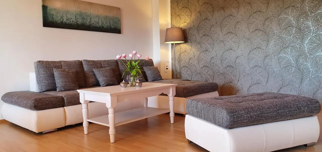 Moderne Ferienwohnung Mit Eigenem Garten Und Traumhaften Blick Wilhelmsthal Apartment
