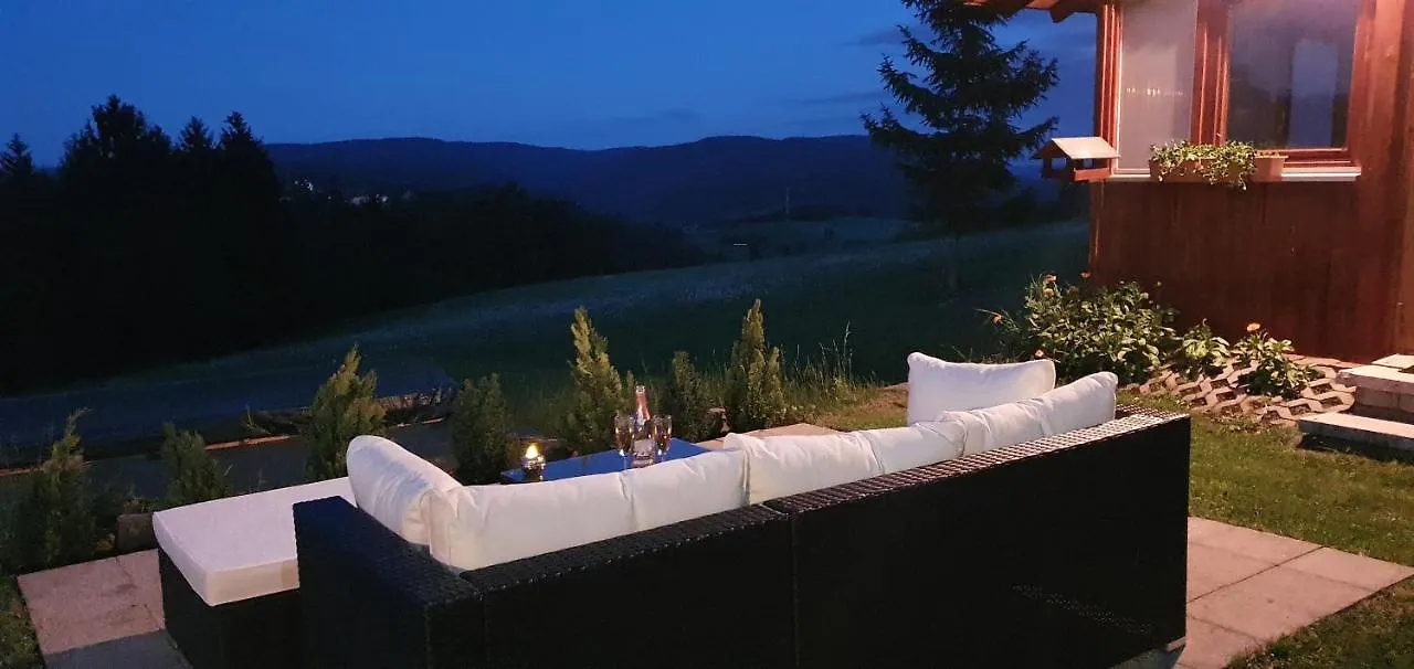 Moderne Ferienwohnung Mit Eigenem Garten Und Traumhaften Blick Wilhelmsthal 0*,